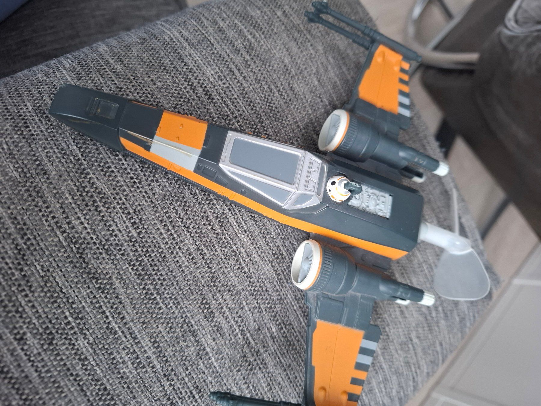 Star Wars Giocattoli: Star Wars X-Wing Fighter orange schwarz – Usato da Birmensdorf ZH venduto da M4rwin 2
