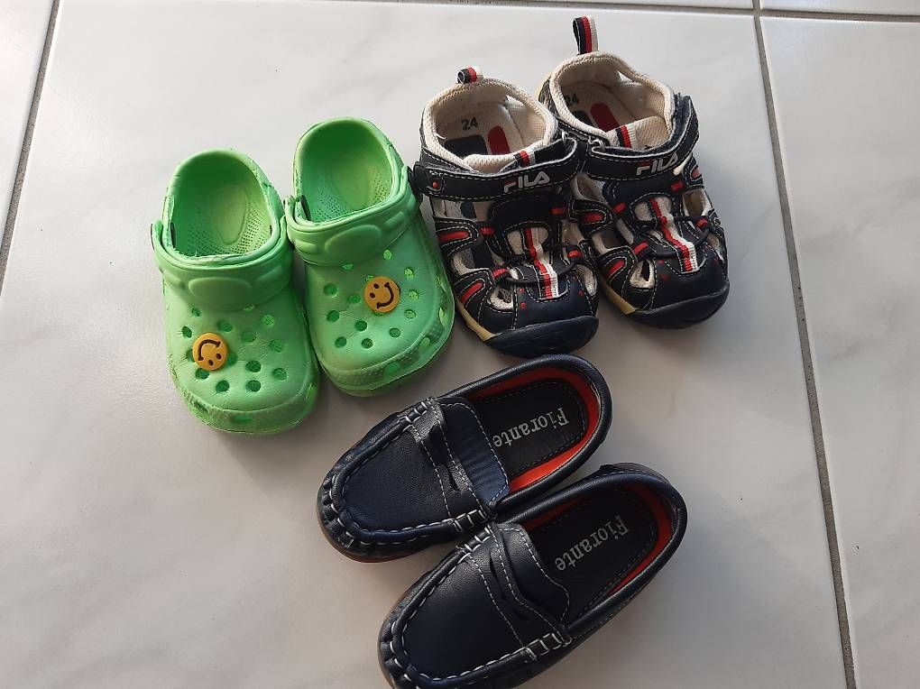 Schuhe für Jungen: Schuhpaket in Gr. 24 – Gebraucht aus Belp von Verk976