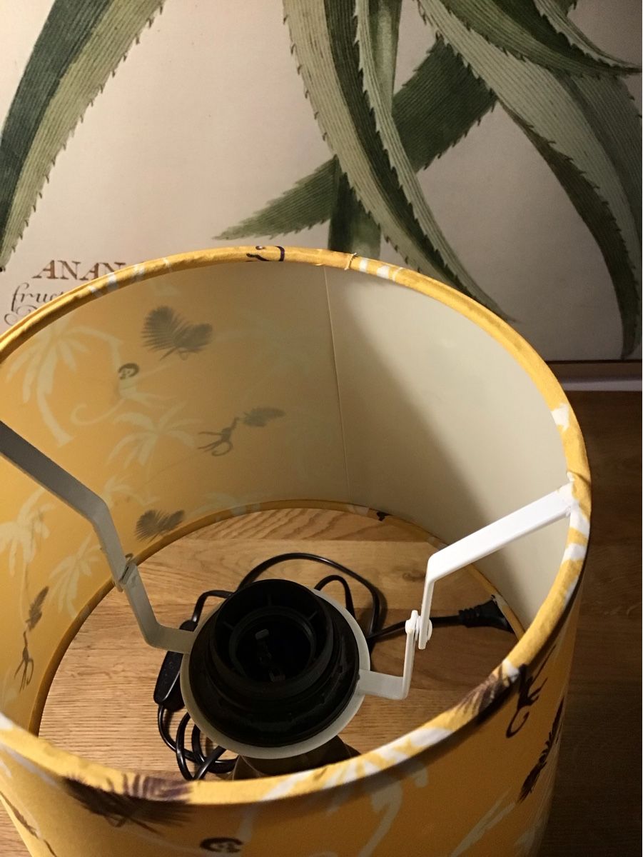Paralumi: kleine Tischlampe mit Lampenschirm – Usato da Dübendorf venduto da sofasurfer01 2