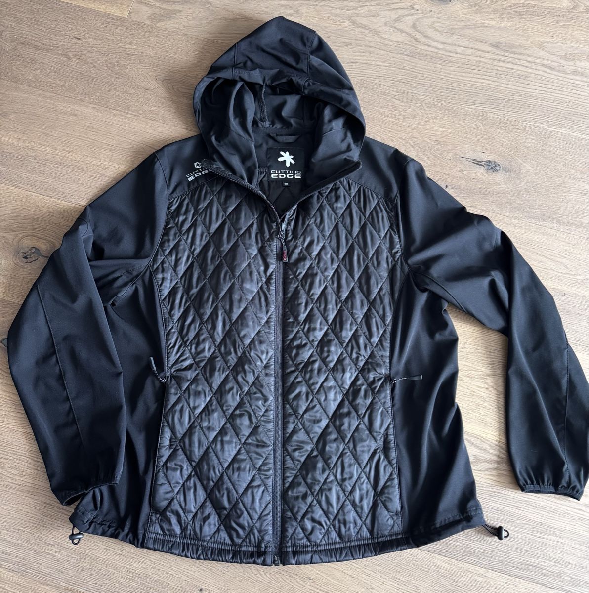 Giacche: Softshell Jacke Cutting Edge schwarz Grösse 48 – Usato da Kehrsatz venduto da Adrenalina1