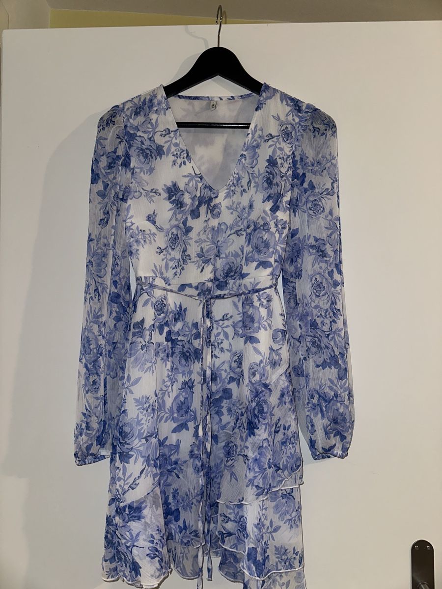 Only Robes: ONLY Blumenkleid – D'occasion à Zürich par laurenmzh