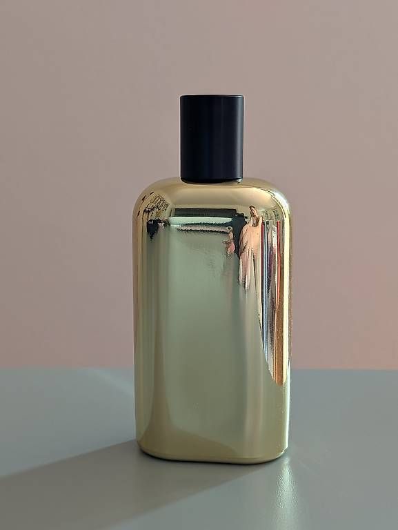Parfums & Eau de Toilette: Parfum Glow Akro, 100ml – D'occasion à Bern par JessJako 1