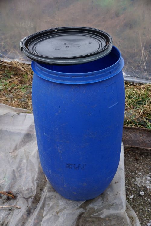Blaue Fässer 120L Plastik mit Deckel Kaufen auf Ricardo