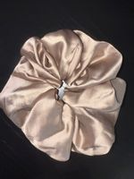 Grosser Haargummi Scrunchie in Beige-Gold NEU