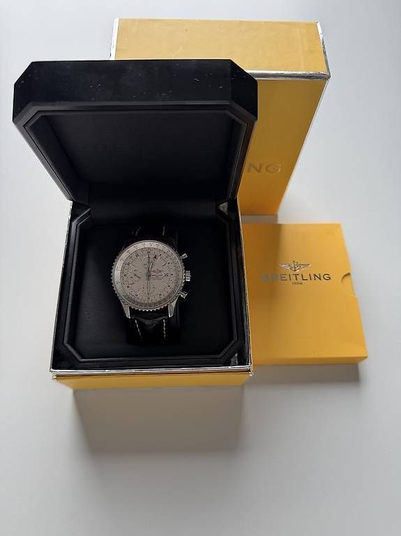Breitling Orologi: Breitling Navitimer World – Usato da Zürich venduto da timeio-swapwatch 1