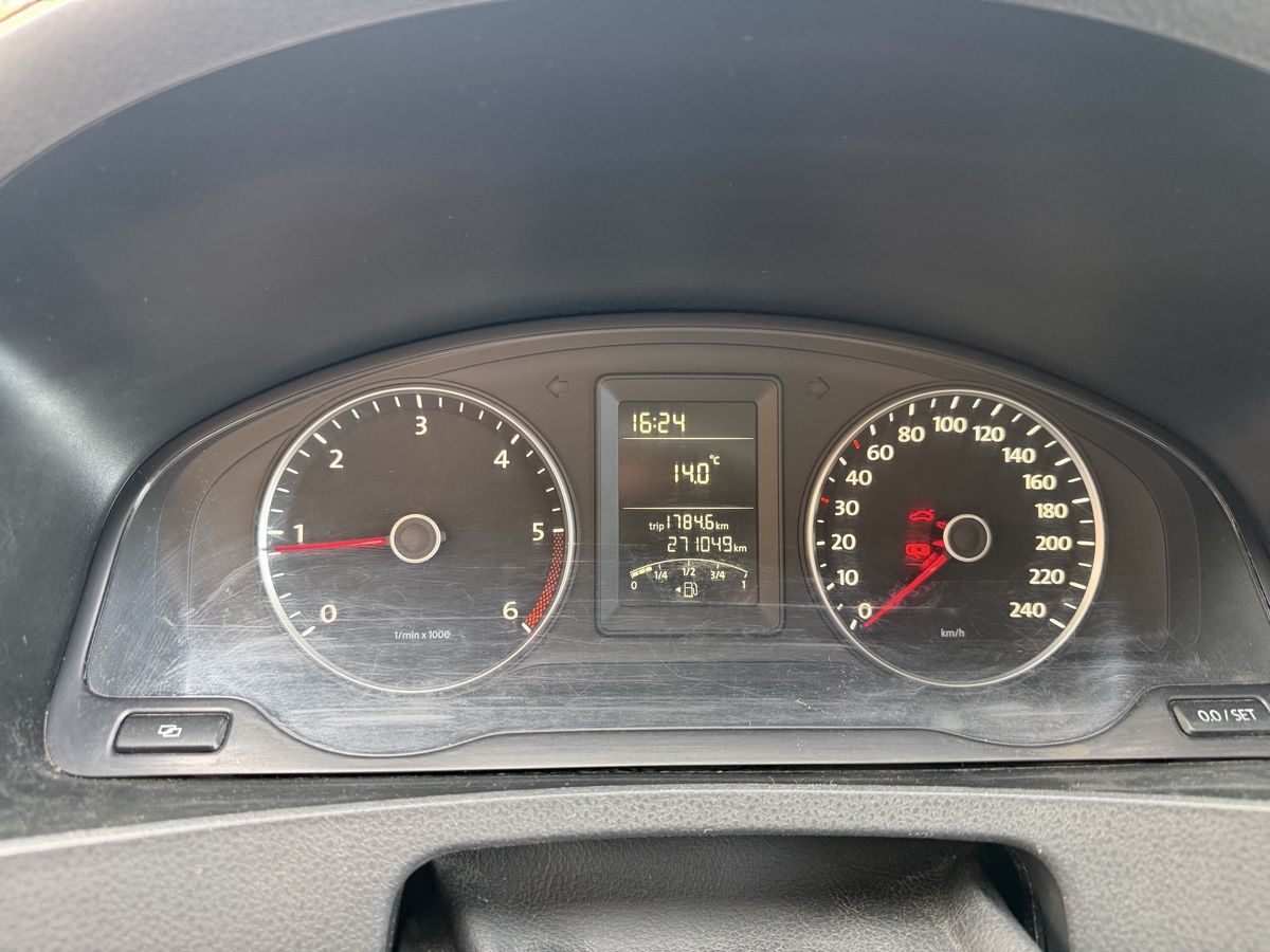 VW Véhicules de camping: VW T5.2 Lang Version 2.0TDI BMT 4 Motion – D'occasion à Lumbrein par MinghyRS 1