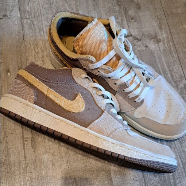 Nike Scarpe da uomo: Nike Air Jordan 1 Low – Usato da MARTIGNY venduto da pinkforever1984 1