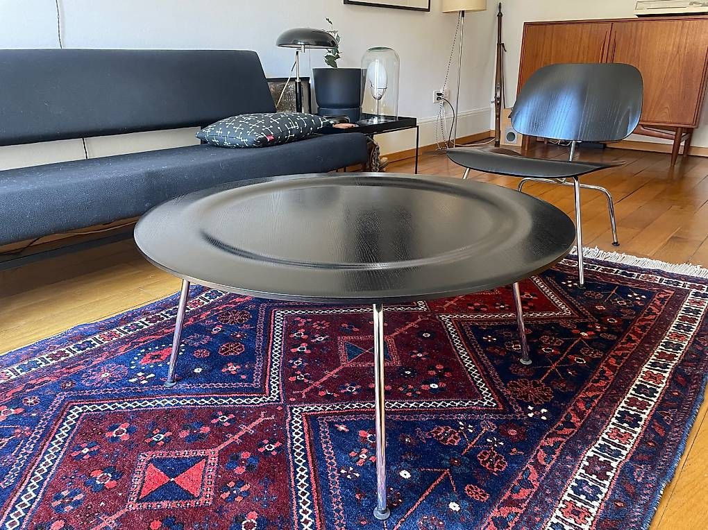 Eames Tische: Eames Plywood Coffee Table – Gebraucht aus Lausanne von chirashis 2