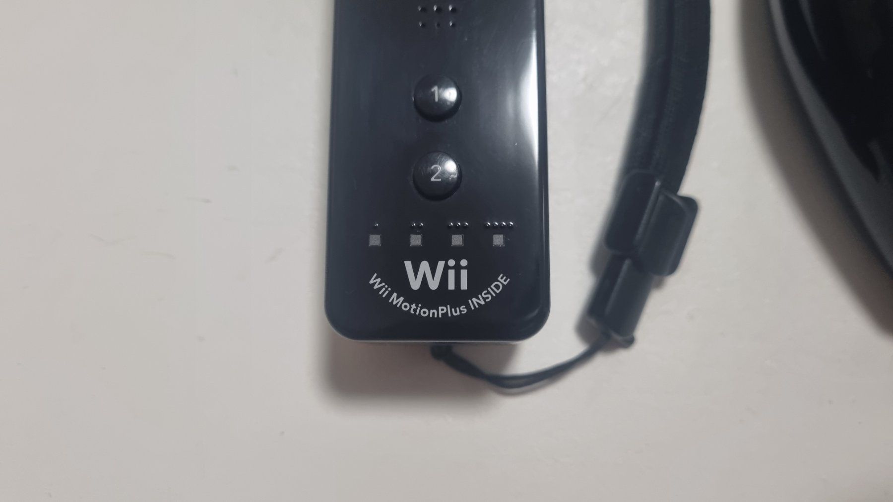 Nintendo Controller: Nintendo Wii Wii U Remote Motion Plus + Nunchuck Controller – Usato da Birsfelden venduto da val_d9c2 1