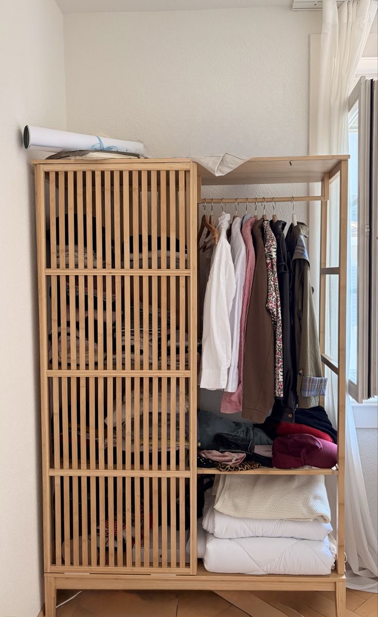 Ikea Armadi: IKEA NORDKISA wardrobe – Usato da Zürich venduto da eduardag 2