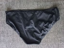 Gr. 46 (steht 52) neue Madison Bikinihose
