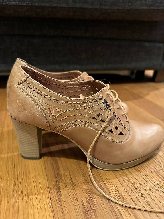 Damenschuhe: Stiefelette Damenschuhe Nero Giardini – Gebraucht aus Laax GR von sue987 1