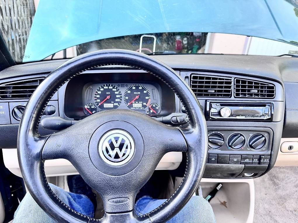 Automobili: Schönes Golf Cabrio ab MFK mit Lederausstattung – Usato da Zuckenriet venduto da Fimatec 4
