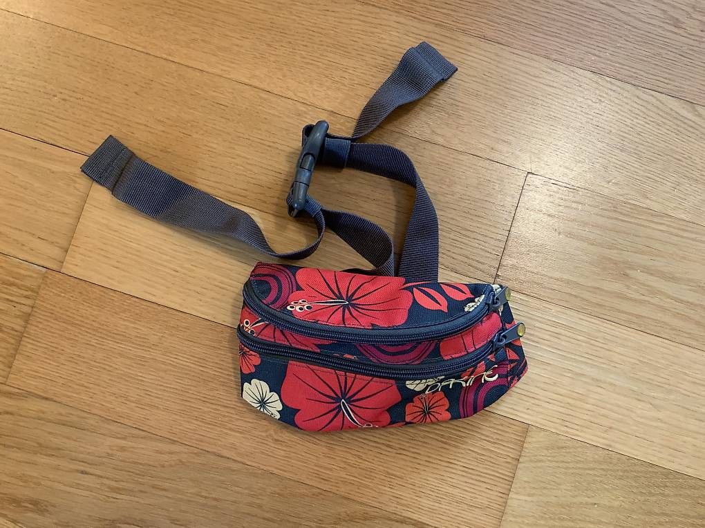 Taschen: Dakine Bauchtasche – Gebraucht aus Buus von isa_vl2n