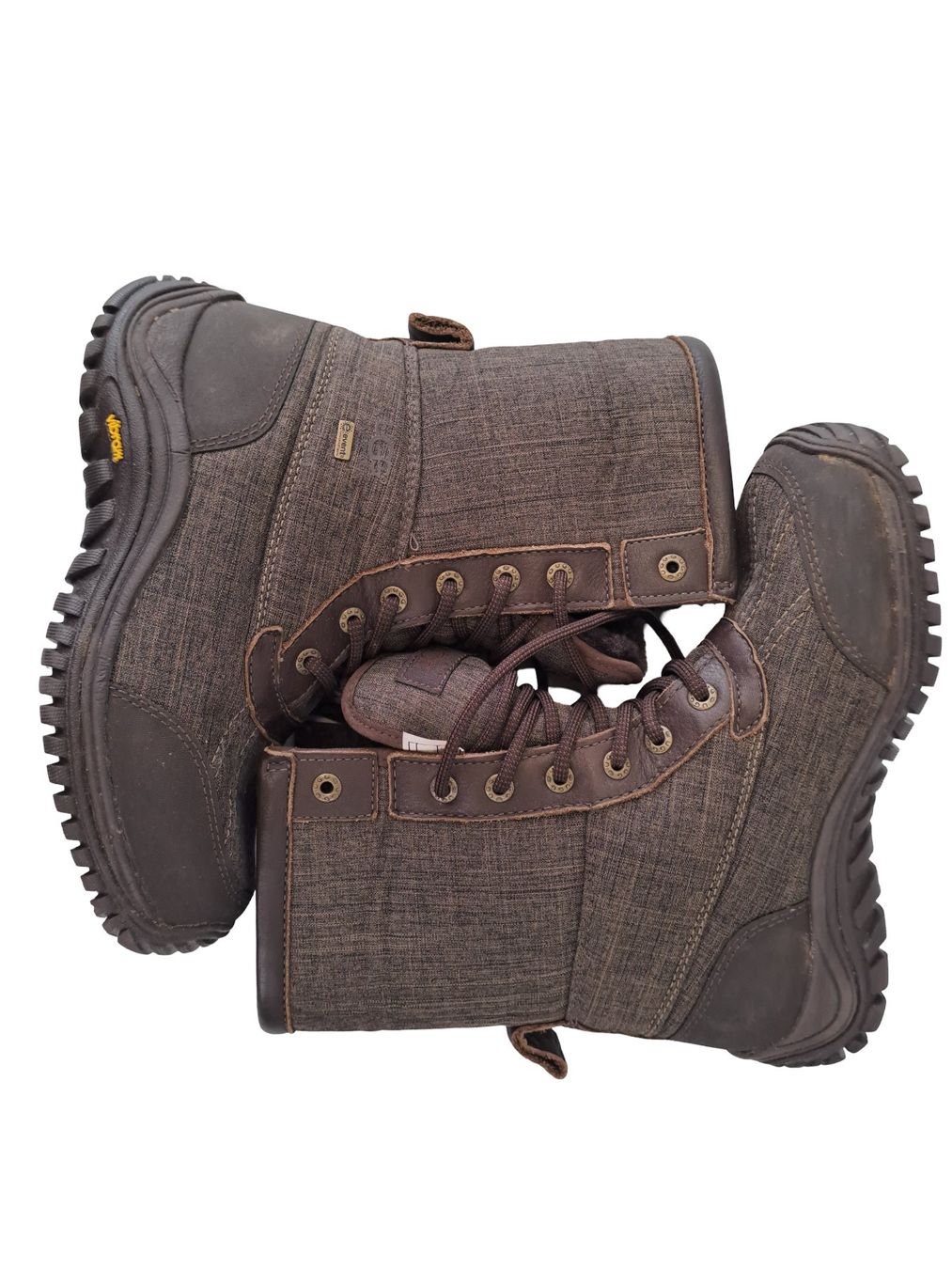 Ugg Damenschuhe: UGG Adirondack Damen Stiefel – Gebraucht aus Männedorf von Restwert_Maennedorf