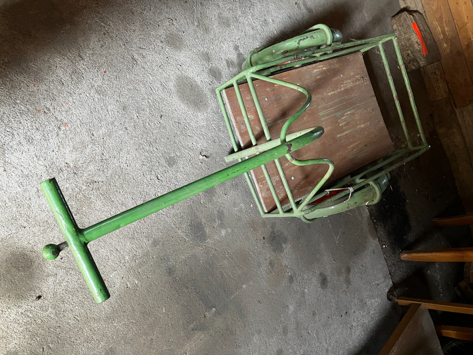 Rimorchi: Velo- / Töfflianhänger, mit Vollgummireifen – Usato da Zürich venduto da SAMOHT8037 3