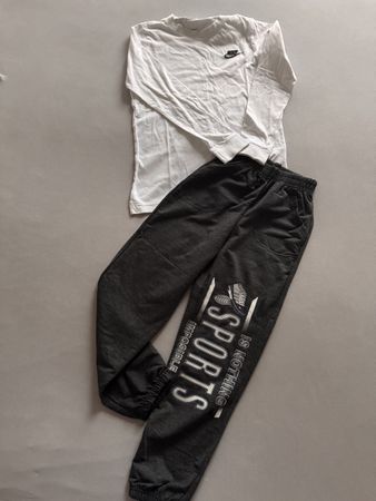 Ensemble Sportif - Pantalon et Haut taille 128/134