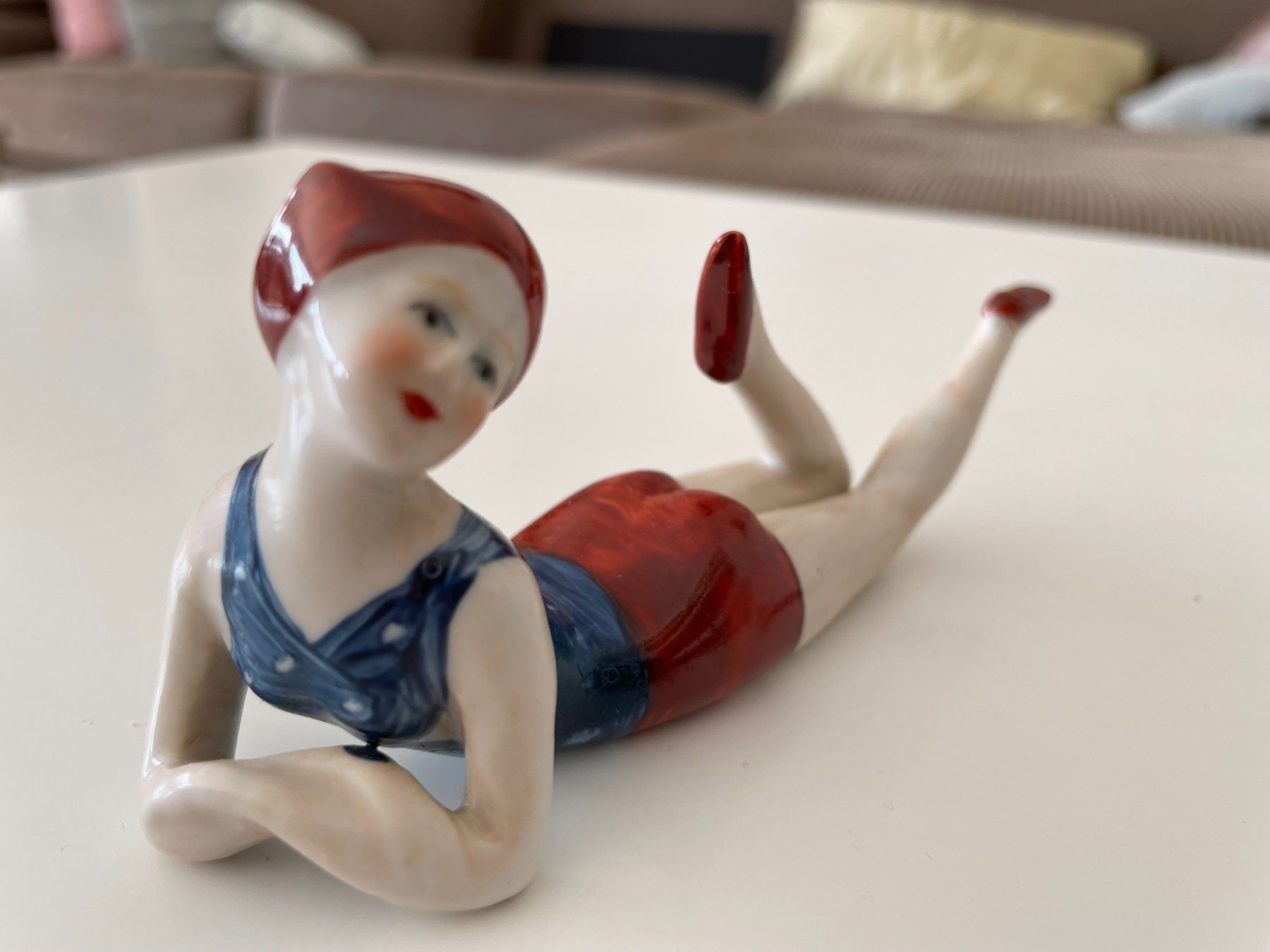 FIGURINE ORIGINALE UKRAINIENNE en porcelaine années 1960-70 EUR 80,00