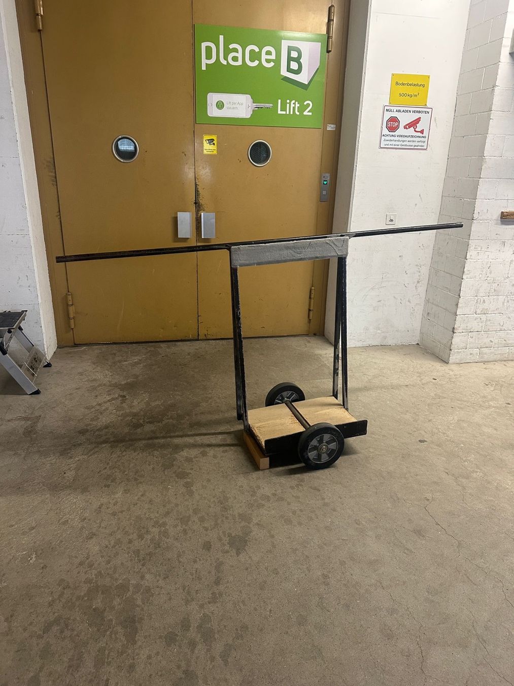 Brouettes: Holzwagen – D'occasion à Volketswil par ars_sjh2 6