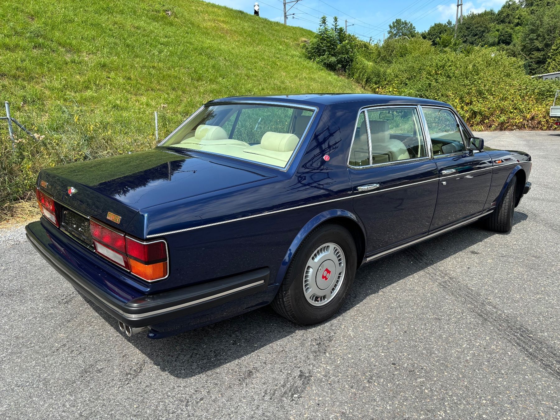 Bentley Autos: Bentley Turbo R LWB – Gebraucht aus Küssnacht am Rigi von Tupolew 4