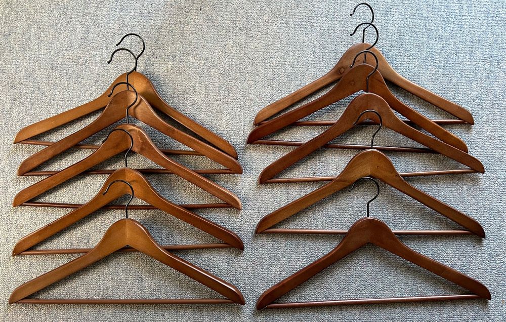 10 Stk. robuste IKEA Kleiderbügel aus Holz Kaufen auf Ricardo