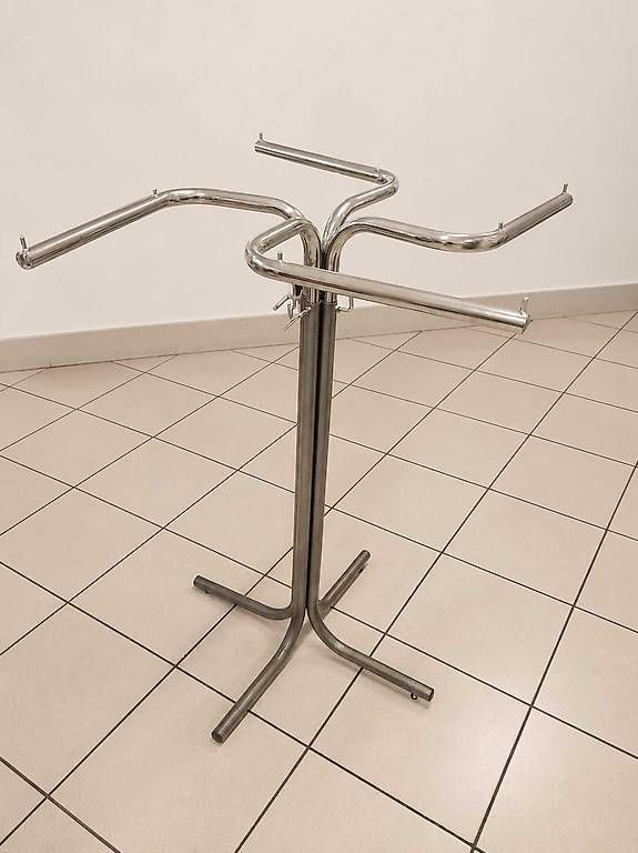Porte manteau: 2x Kleiderständer – D'occasion à Zürich par iriada