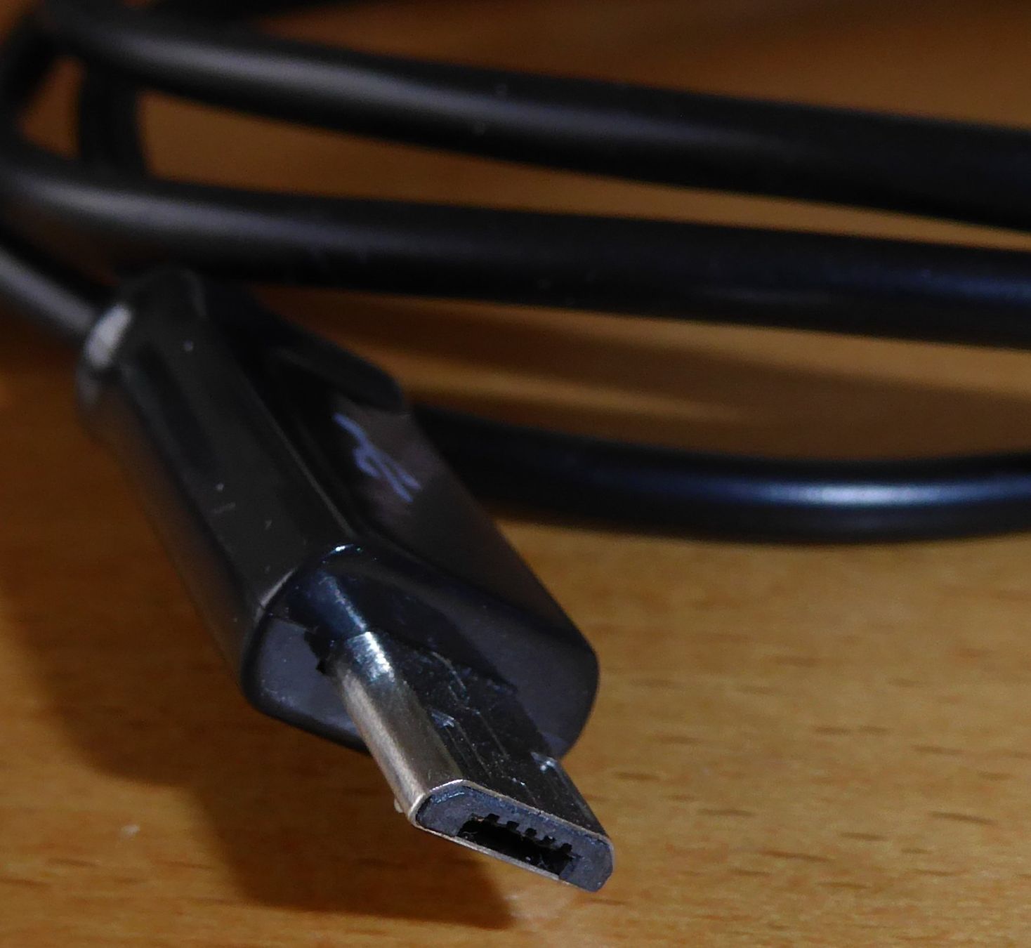 Cavi: USB 2.0 Kabel A — Micro USB  100 cm lang – Usato da Spreitenbach venduto da Turbo_1105 2