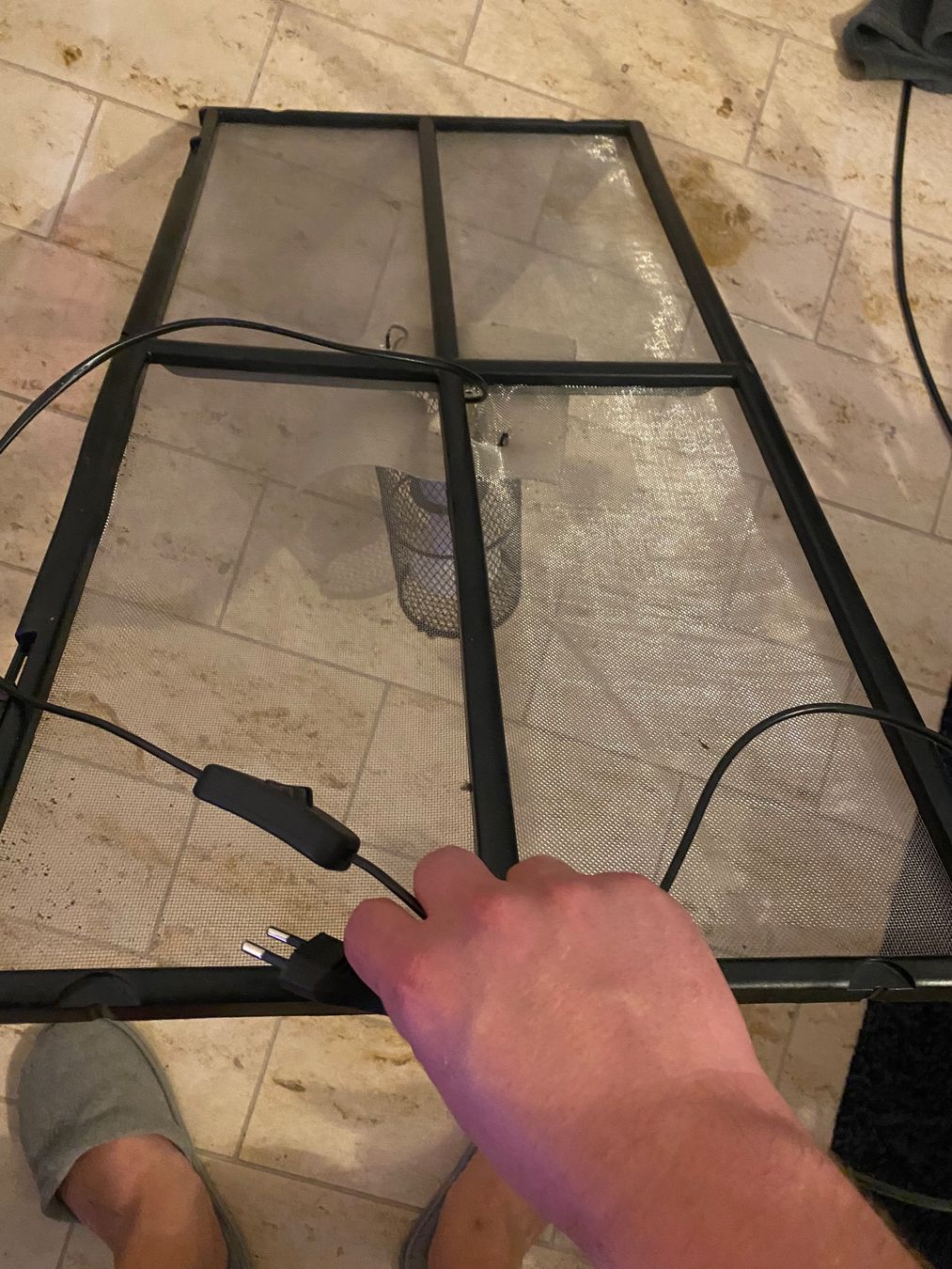 Gitter & Roste: Exo Terra Gitter Abdeckung mit Lampen – Gebraucht aus Fischbach-Göslikon von JonDario