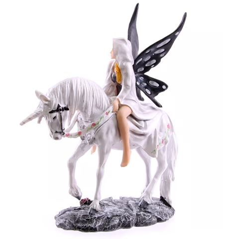 Statuette: Dunkle Fee auf weissem Einhorn – Nuovo e nell'imballaggio originale da Menzingen venduto da fairy123 2