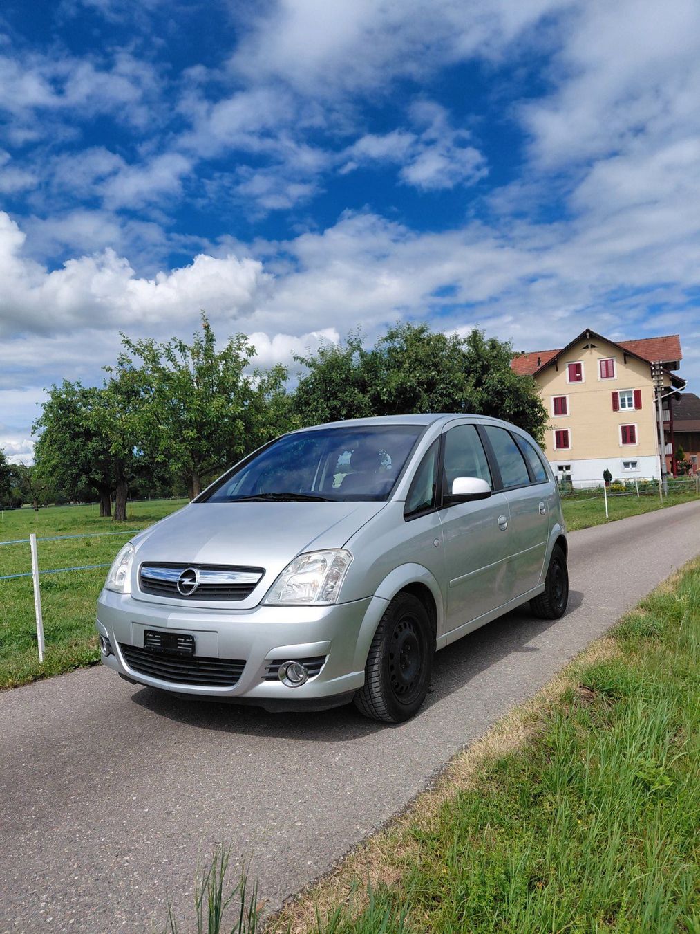 Opel Autos: Opel Meriva – D'occasion à Inwil par isegger01