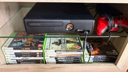 Xbox 360 Slim - 200 GB - mit 3 Controller