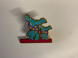 Pin's avec motif d'ours acrobatique - Neuf!