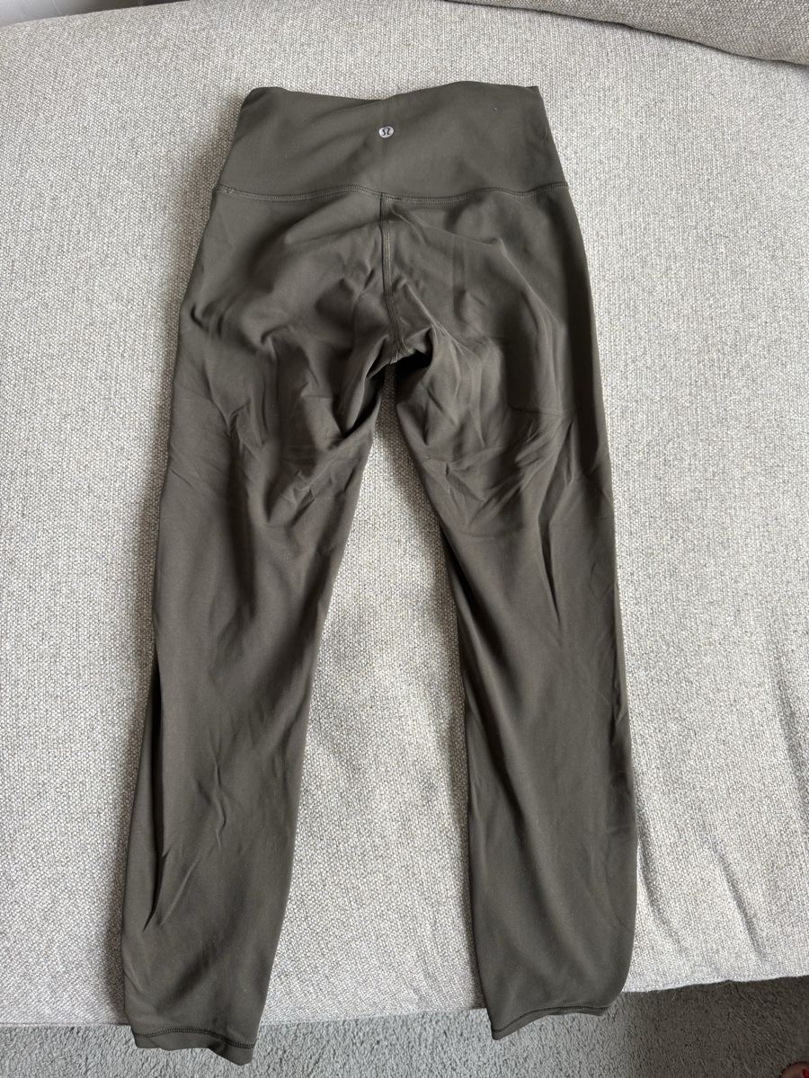 Lululemon Leggings: Lululemon Hose Olivgrün Grösse 6 – Usato da Schlieren venduto da NM_Nici