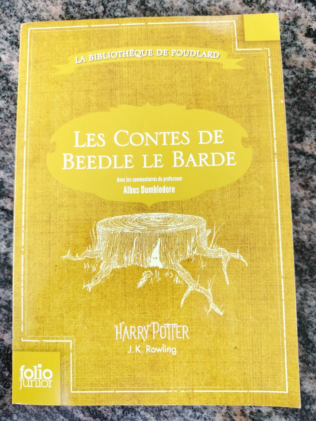 Libri: Les Contes De Beedle Le Barde J. K. Rowling – Usato da Cortaillod venduto da rozinna