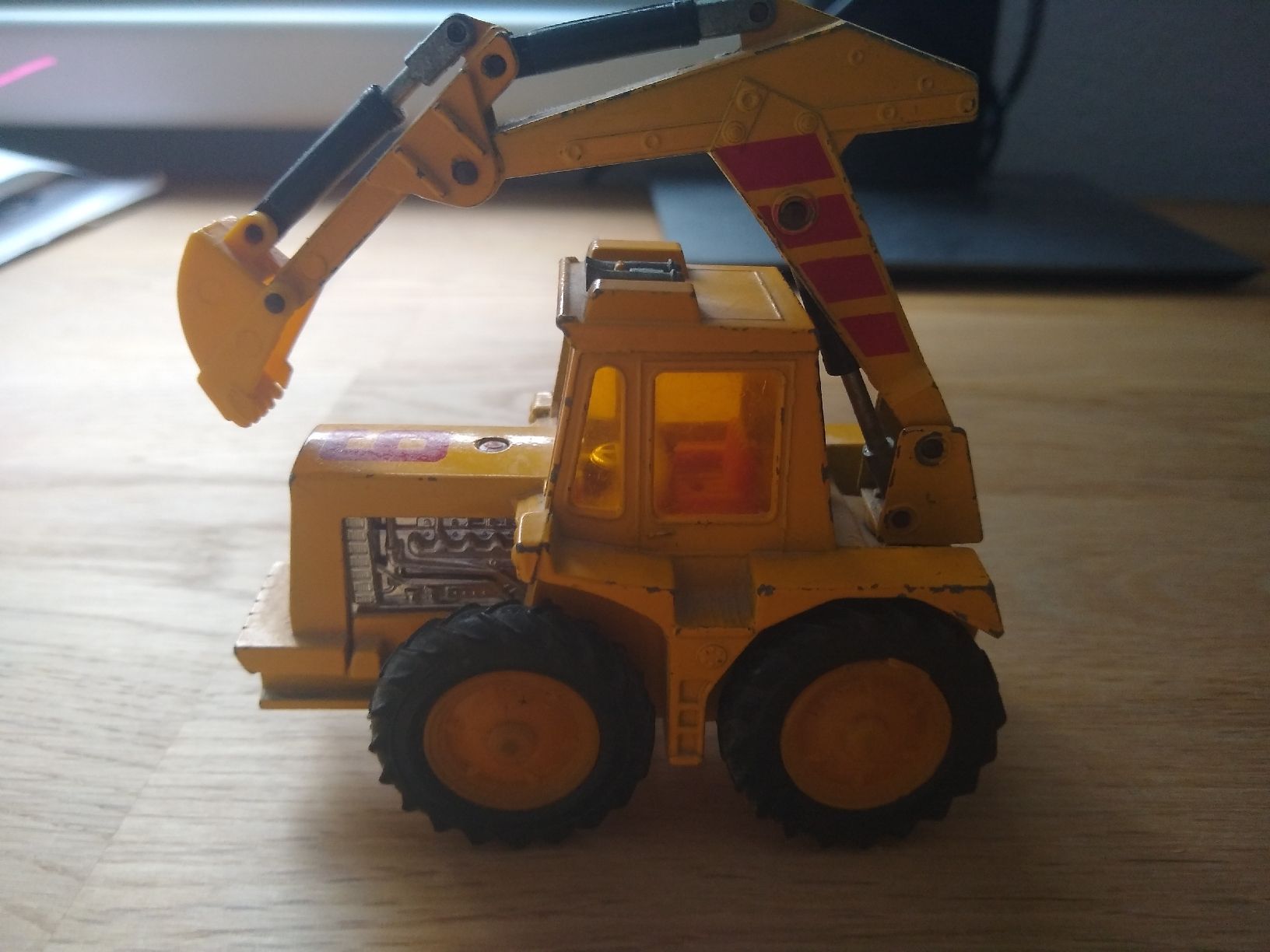 Giocattoli: Toy Vintage tractor – Usato da Dübendorf venduto da rol_fm6d