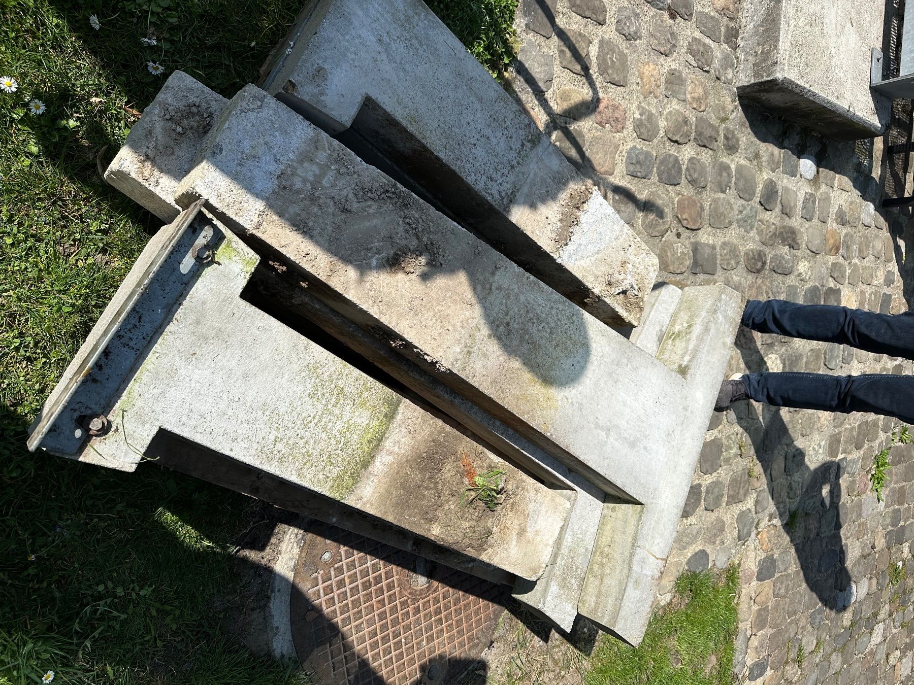 Altro in Decorazioni & Accessori: Gartentisch-Elemente – Usato da Winterthur venduto da lui_xz89 6