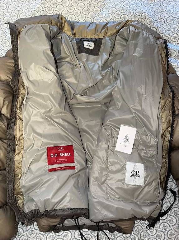 CP Company Giacche: Giacca CP COMPANY – Usato da Giubiasco venduto da Giada._S 2