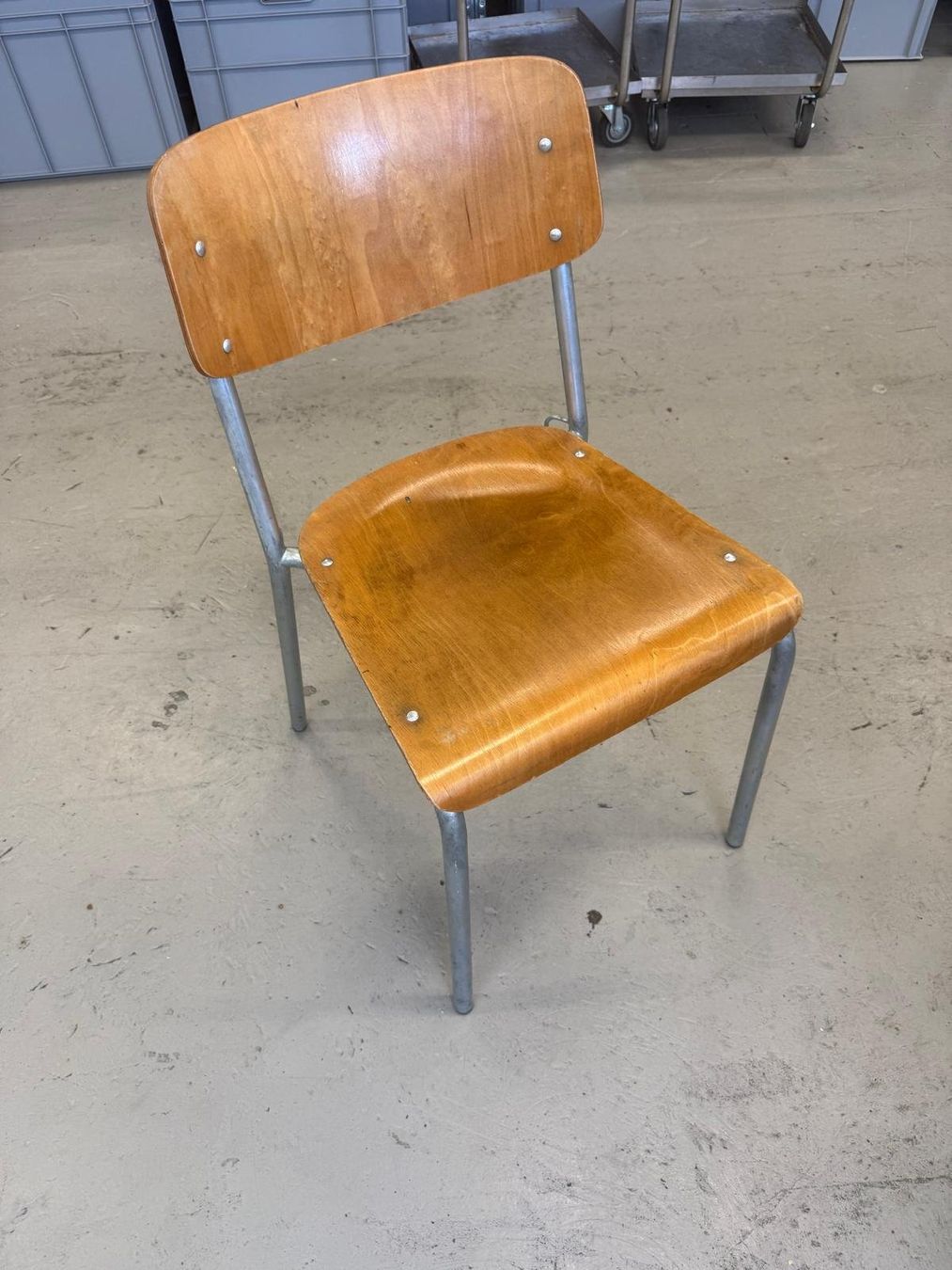 Sedie: Embru Vintage Stapelstühle – Usato da Zürich venduto da anhanas20 1