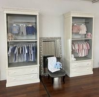 ARMOIRE/BIBLIOTHEQUE BOIS MASSIF AVEC MOULURES