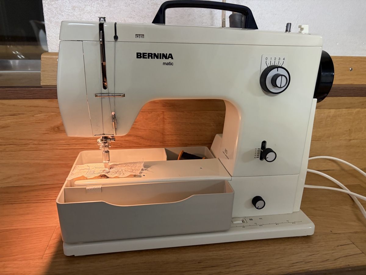Bernina Nähmaschinen: Bernina 810 – Gebraucht aus Schlieren von MQ1965