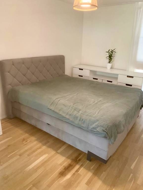 Mömax Betten: Boxspringbett, Bett, Grau – Gebraucht aus Rüfenacht BE von Jean_Vale