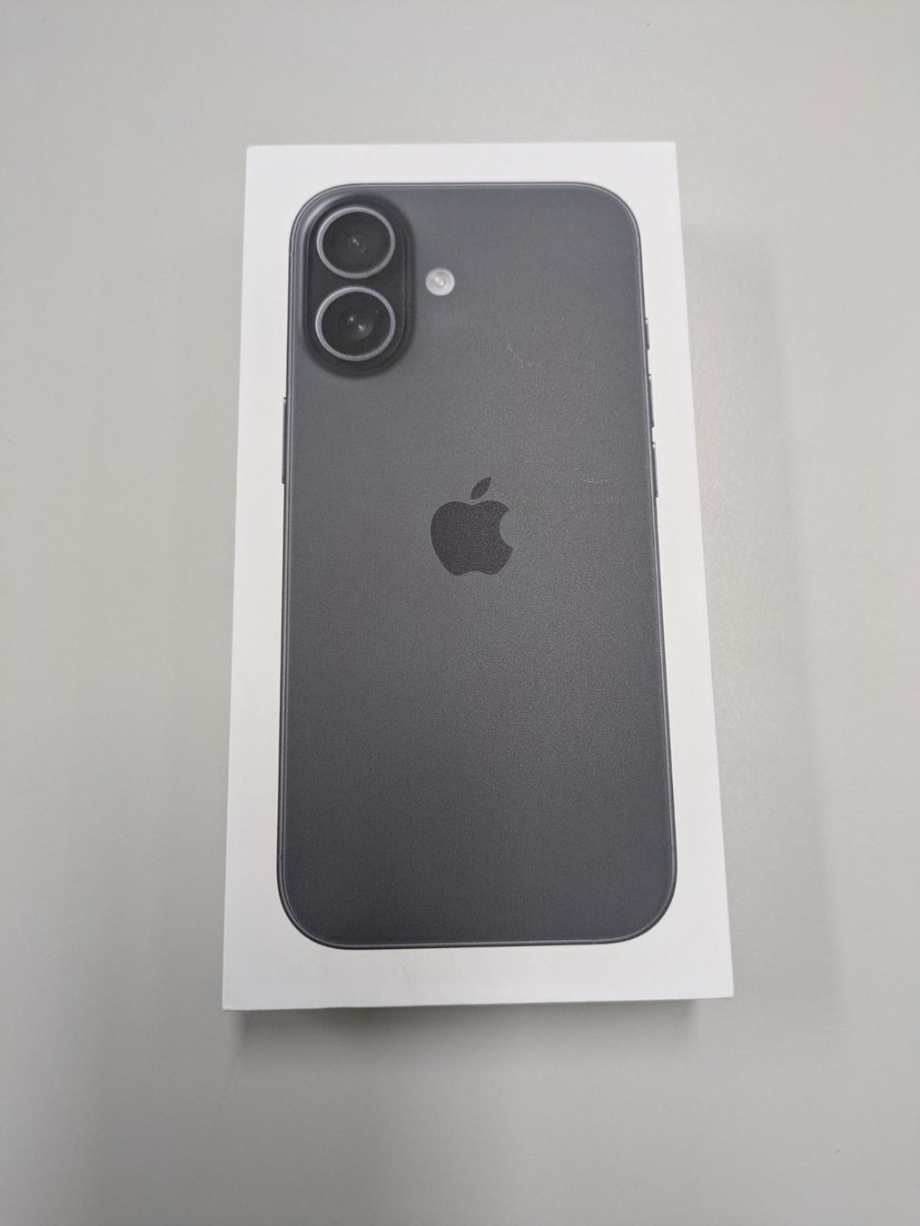 Apple Telefoni cellulari / Smartphones: Neues und originalverpacktes iPhone 17 – Nuovo e nell'imballaggio originale da Besenbüren venduto da saschalaeubli