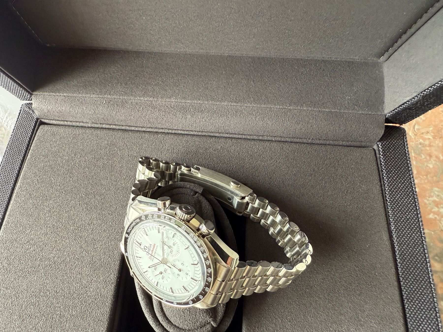 Omega Orologi: Omega Speedmaster Moonwatch 42mm weisses Zifferblatt – Nuovo e nell'imballaggio originale da Worblaufen venduto da Sissi10 4