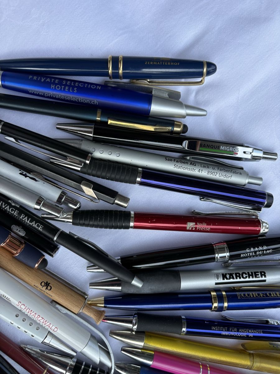 Stifte & Marker: Lot de stylos promotionnels. – Gebraucht aus Vevey von carybde 3