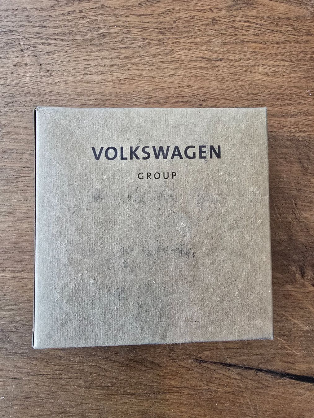 VW Tutti pezzi di ricambio auto: Neues VW Emblem – Nuovo (secondo la descrizione) da Hüntwangen venduto da Scarciglias-Antiques 2