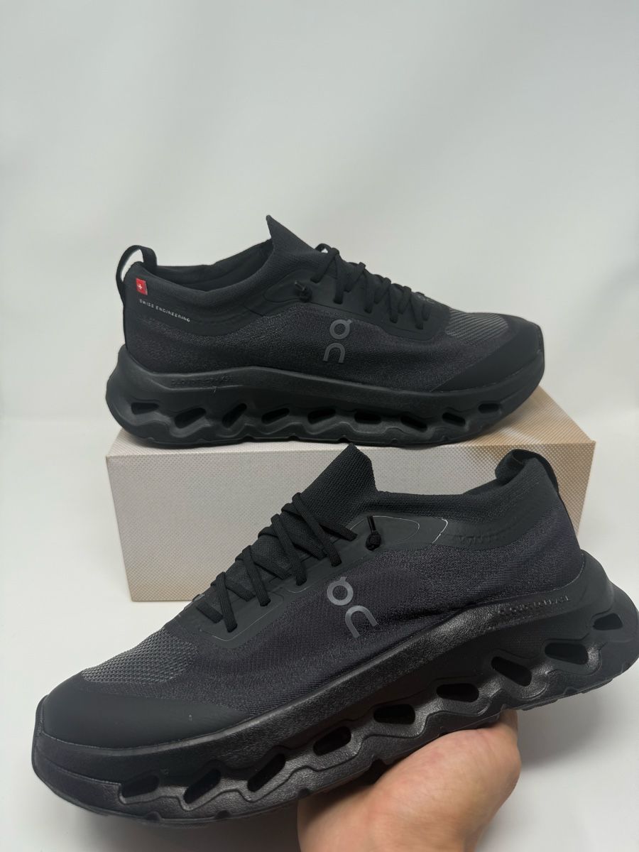 On Herrenschuhe: ON Cloud Laufschuh Grösse 43 Schwarz  – Neu und originalverpackt aus Luzern von kim221080