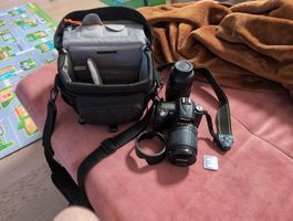 Nikon D90 Spiegelreflexkamera mit Zubehör