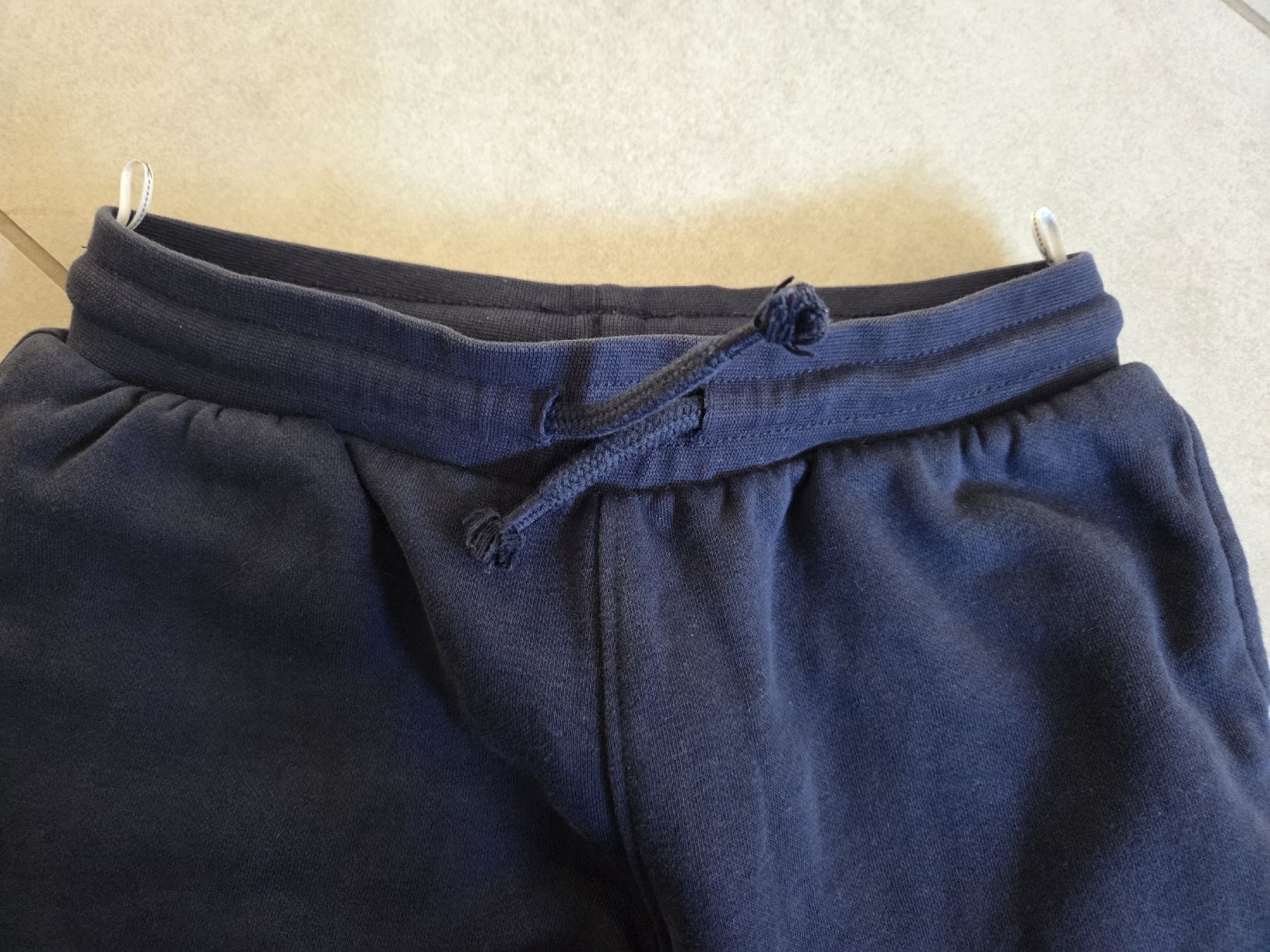 C&A Hosen: Trainerhose, Gr 128, Trainer Hose Hosen – Gebraucht aus Arlesheim von Vera6 1