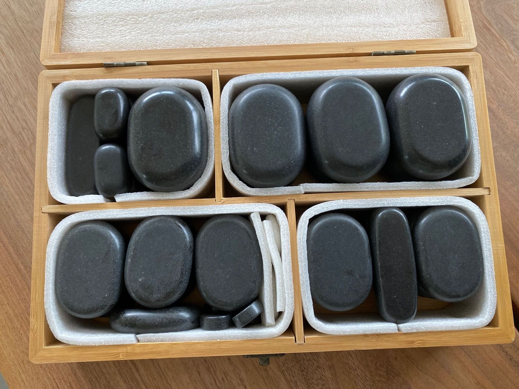 Dispositivi per massaggi: Tao Hot Stone Set – Usato da Lüscherz venduto da junior74 1