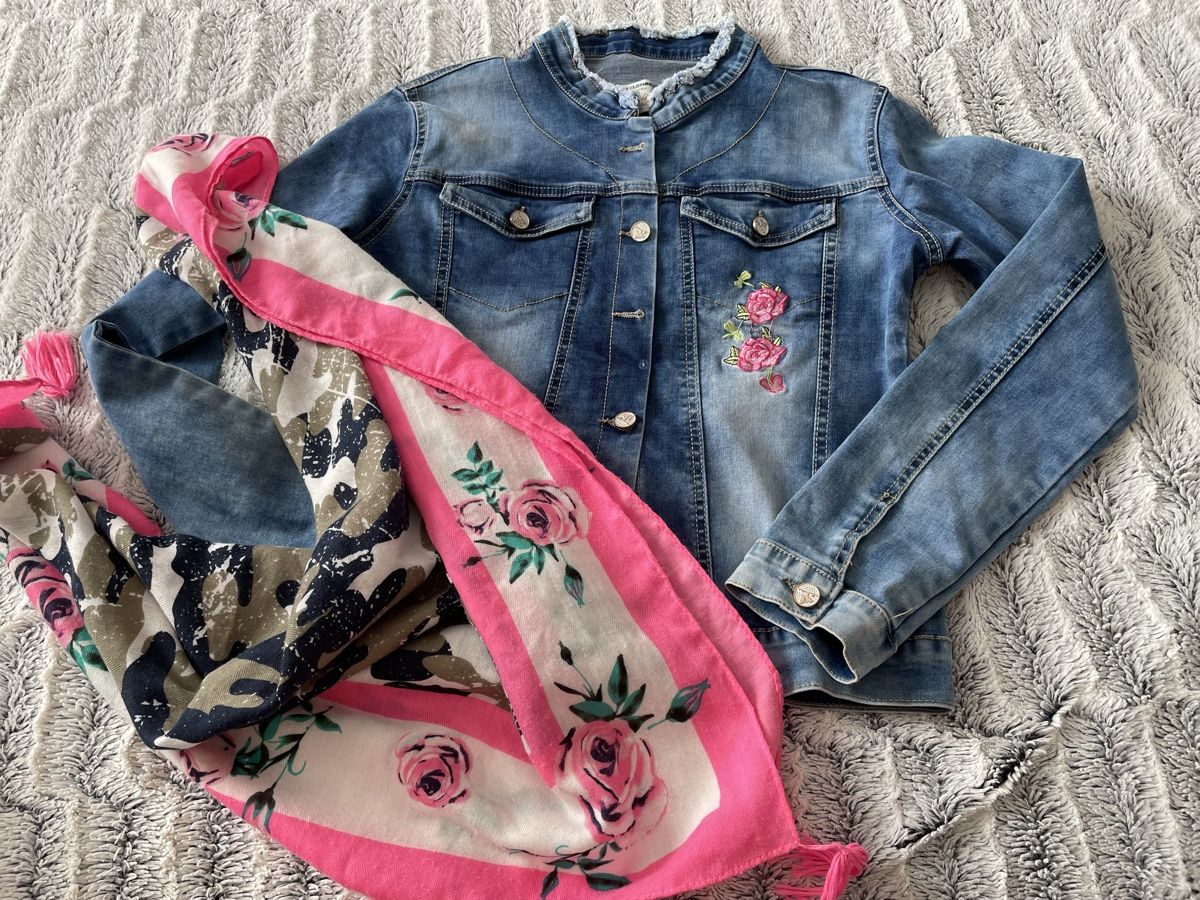Lotti & Set di vestiti: Mädchenkleider-Paket 5. – Usato da Rothenburg venduto da keny79z5 1